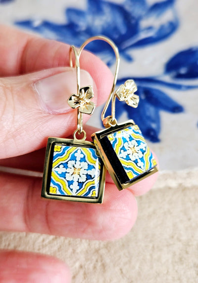 Portugal Azulejo Gold STEEL Earring Antique Tile Drop Earring Gold Flower Ear Wire Majolica Blue Yellow Tile Portugal Souvenir Gift for Mom