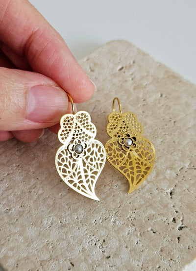 Viana Heart Earrings Filigree in GOLD Steel Dangle Thin Earring Lightweight Handmade Jewelry Mom Gift Birthday Gift Portugal Travel Gift