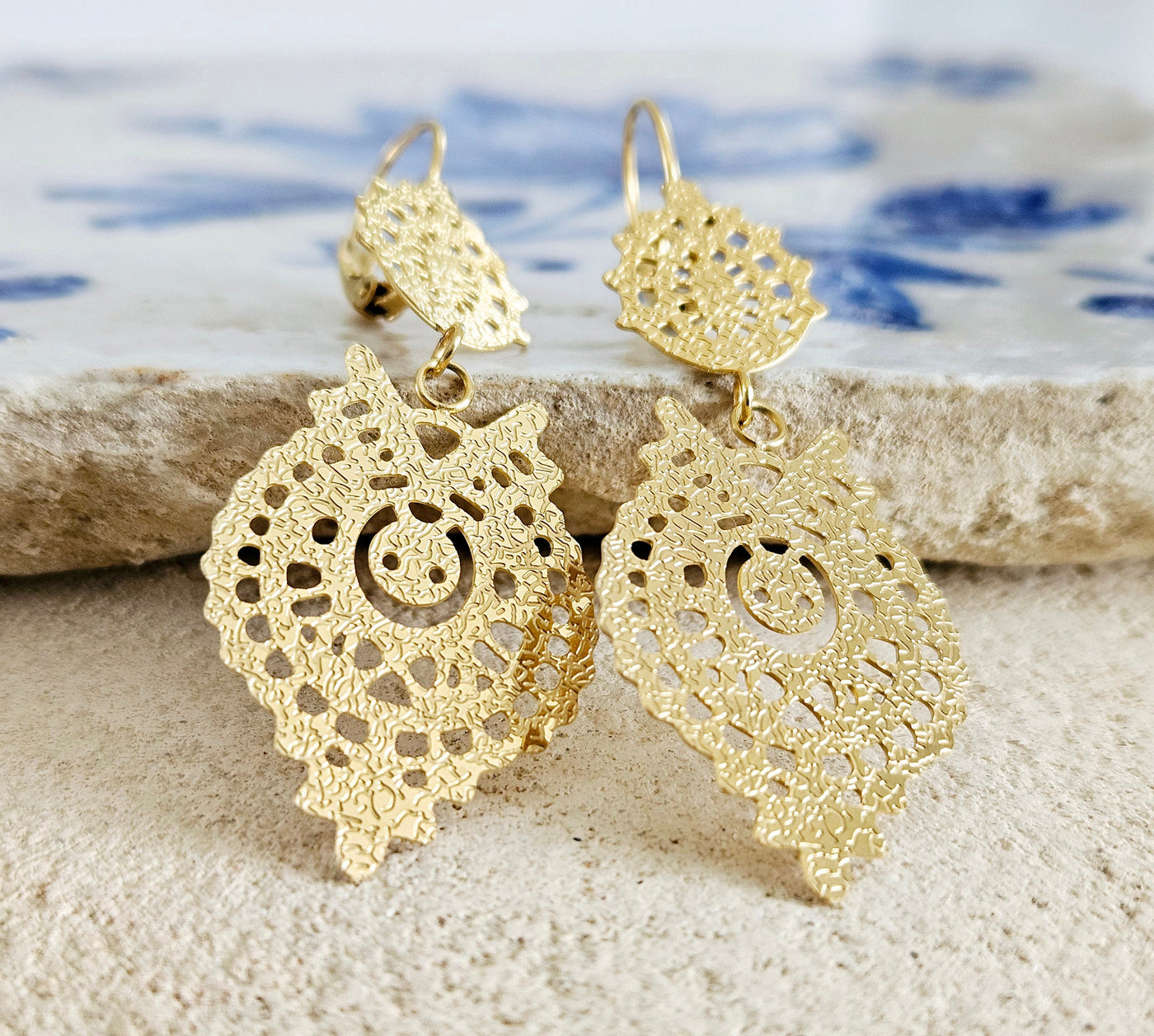 Queen Earrings Filigree Earring in GOLD Steel Dangle Thin Earring Lightweight Handmade Jewelry Mom Gift Birthday Gift Portugal Travel Gift