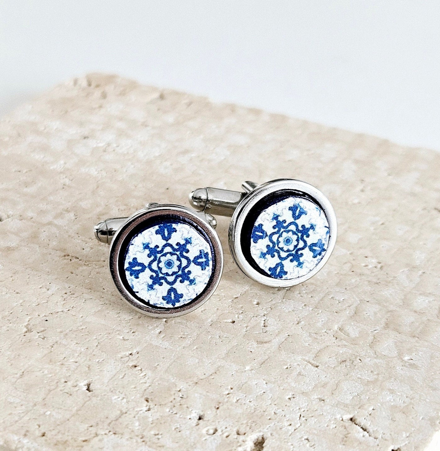 Portugal Azulejo Cufflink Blue Round Tile Cufflink Majolica Antique Tile Groomsmen Cufflink Father's Gift Idea Geometric Business Cufflink