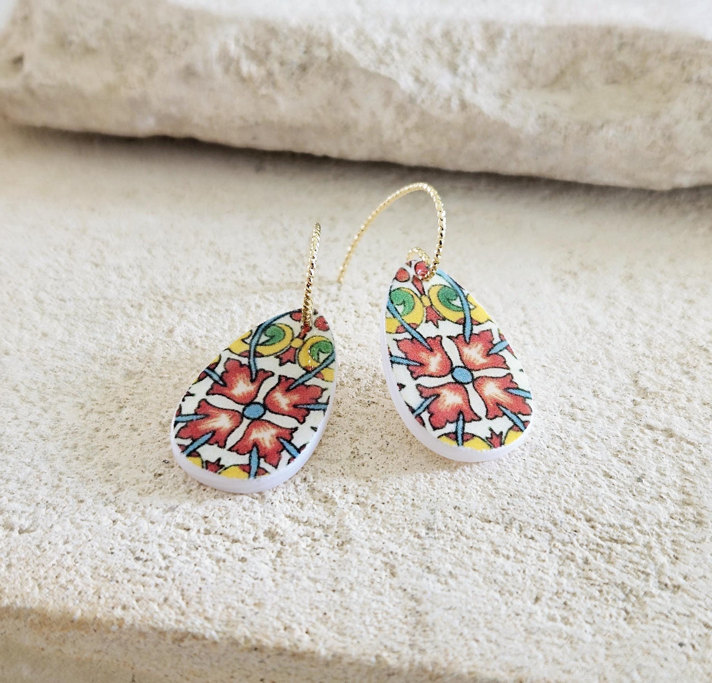 Mexican Flower Red Tile Mother Pearl Teardrop Earring Fiesta Colorful Earring Talavera Mexico Jewelry Spanish Tile Shell Latina Earring Gift