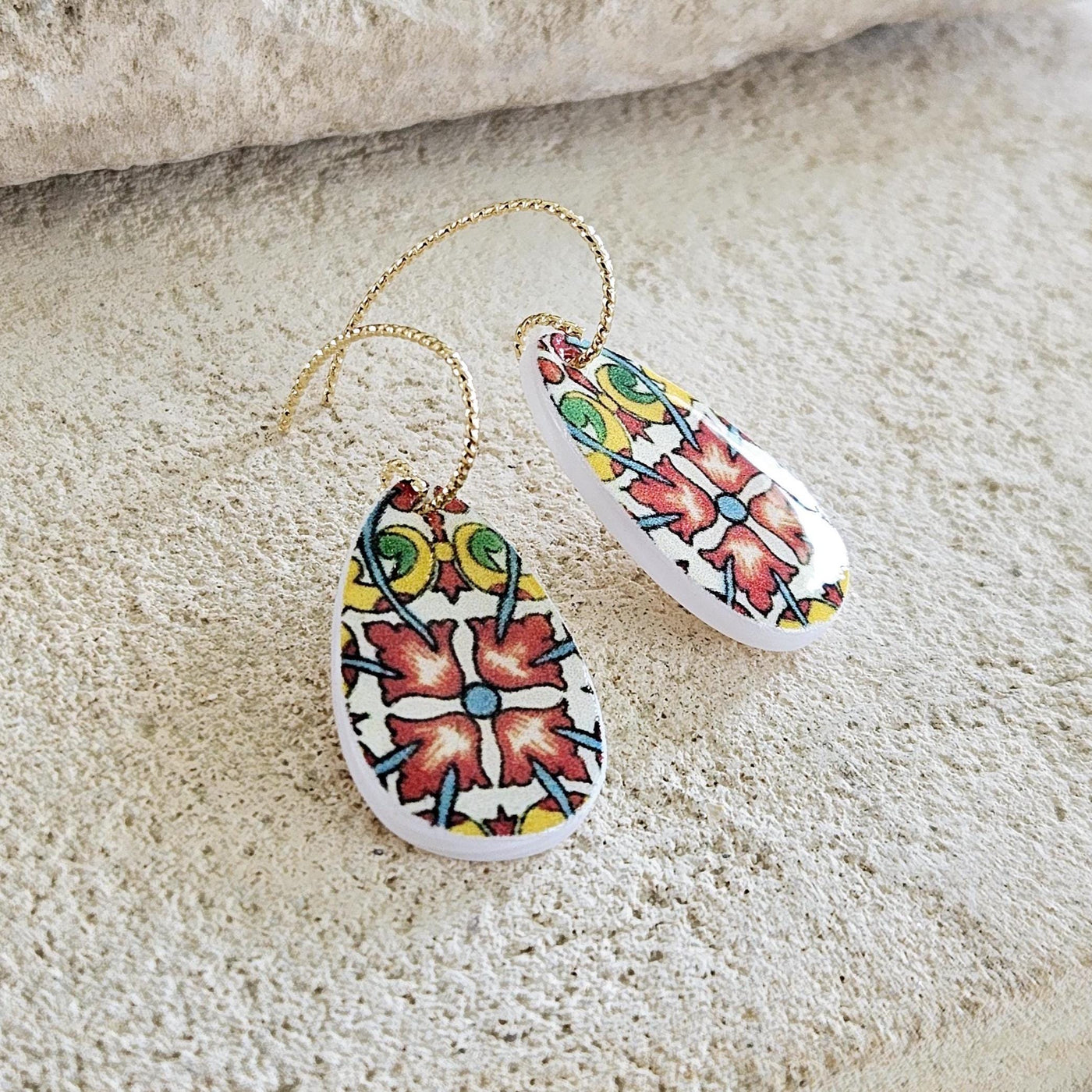 Mexican Flower Red Tile Mother Pearl Teardrop Earring Fiesta Colorful Earring Talavera Mexico Jewelry Spanish Tile Shell Latina Earring Gift