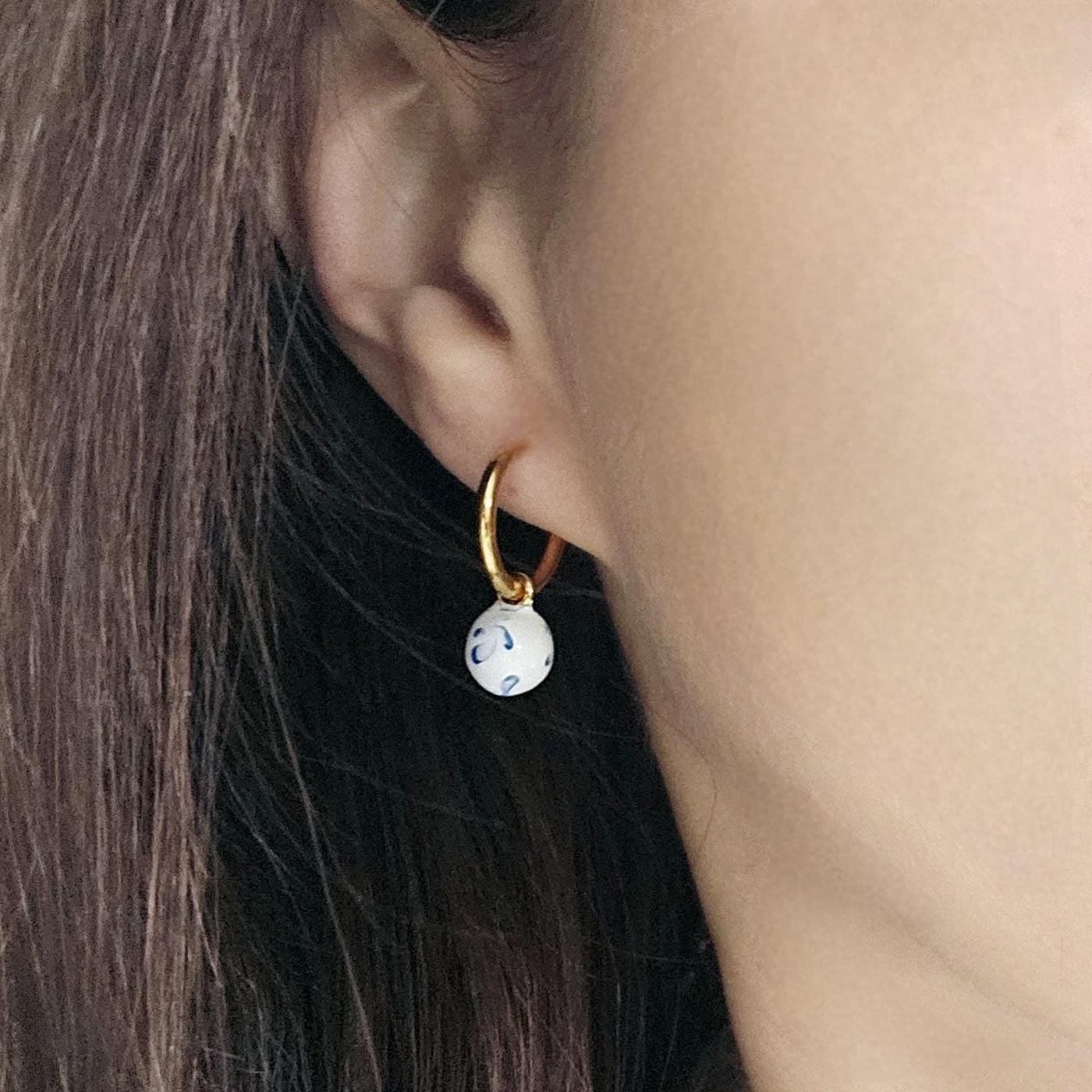 GOLD HOOP Enamel Globe Ball Charm Earring Ceramic Inspired Earring Blue White Wavy Pattern Jewelry Pottery Birthday Gift Mediterranean Charm