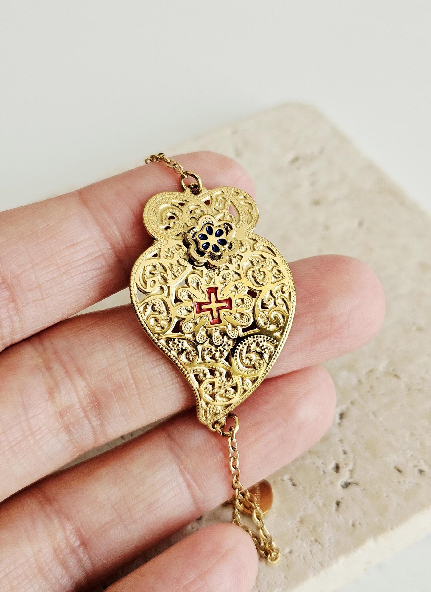 Portuguese Heart GOLD STEEL Bracelet Curved Heart of Viana Filigree Bracelet Mom Handmade Birthday Gift Dainty Adjustable Chain Bracelet