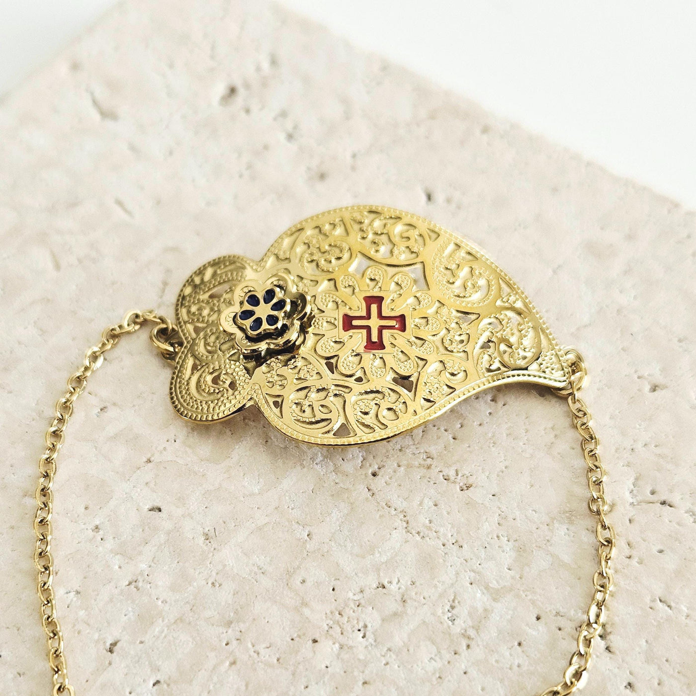 Portuguese Heart GOLD STEEL Bracelet Curved Heart of Viana Filigree Bracelet Mom Handmade Birthday Gift Dainty Adjustable Chain Bracelet