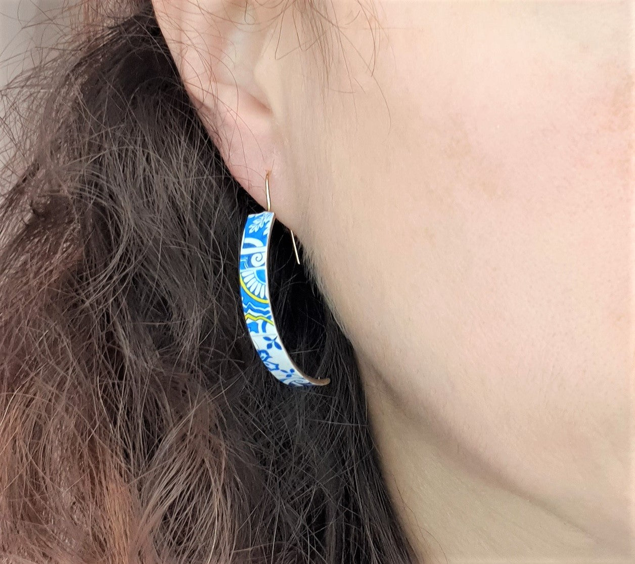 CLEMENTINE - Curvy Bar Threader Earrings