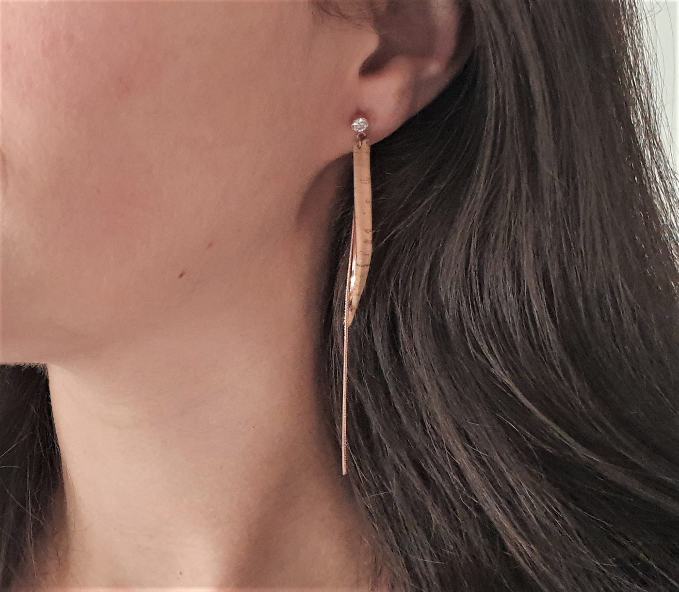 Rose Gold Cork twisted bar earrings, Portuguese cork bar earrings, rose gold filled cork bar earrings, twisted steel cork & crystal earrings - ineslamy