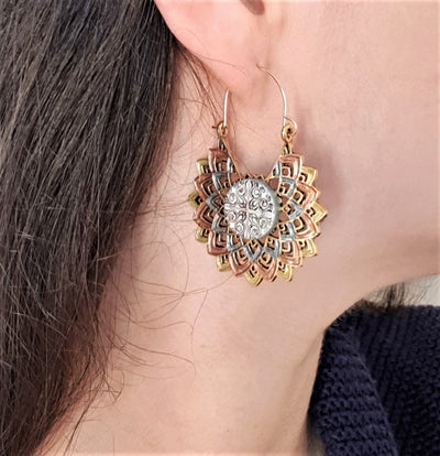 CELINE - Flower Gold Hoop Earrings