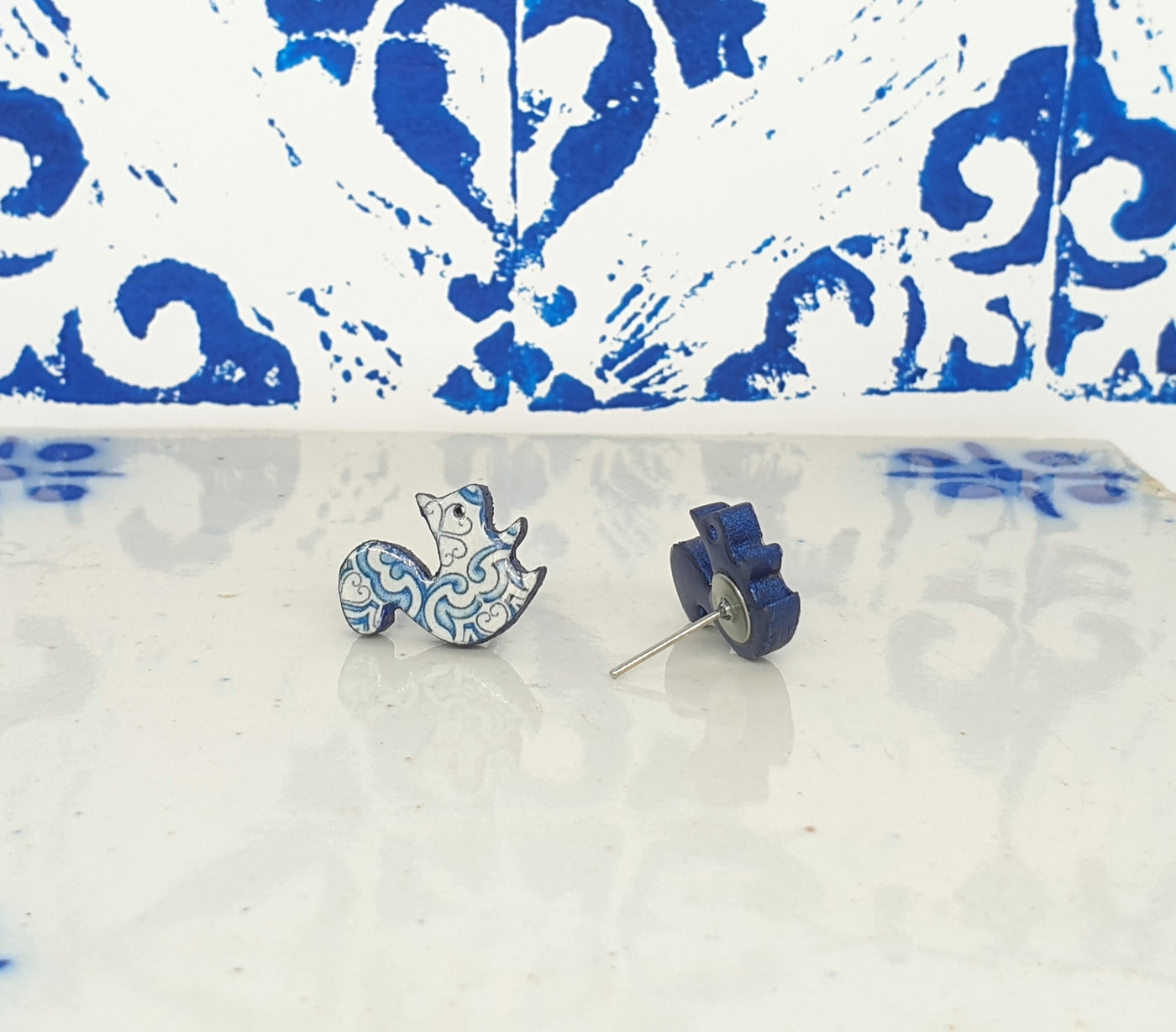 IMACULADA - Squirrel Blue White Tile Studs